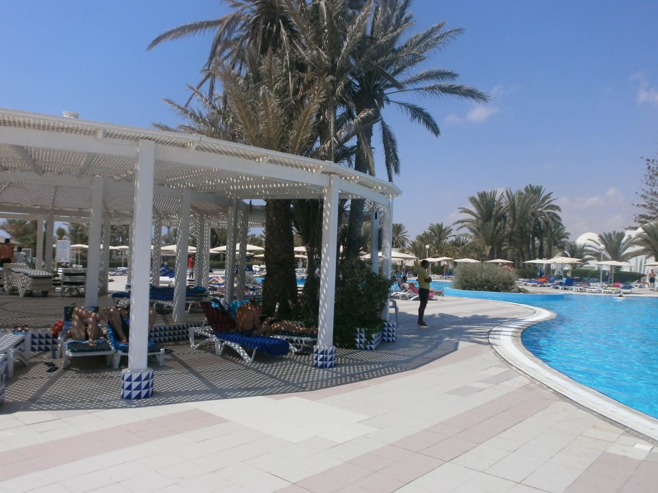 Großer Hauptpool (Salzwasser) Hotel El Mouradi Djerba Menzel