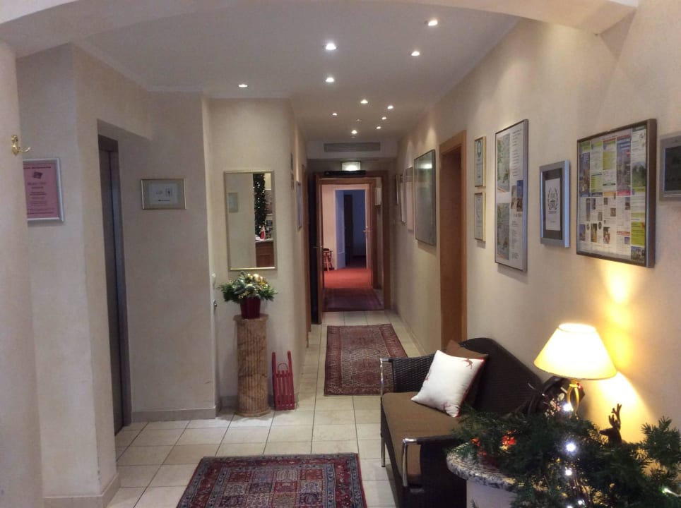 Eingangsbereich, Hotel Kriemhild Hotel Kriemhild am Hirschgarten