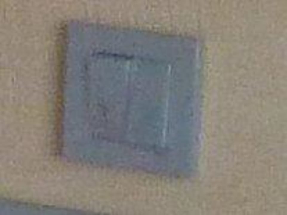 Mysteriöser Schalter VONRESORT Golden Coast