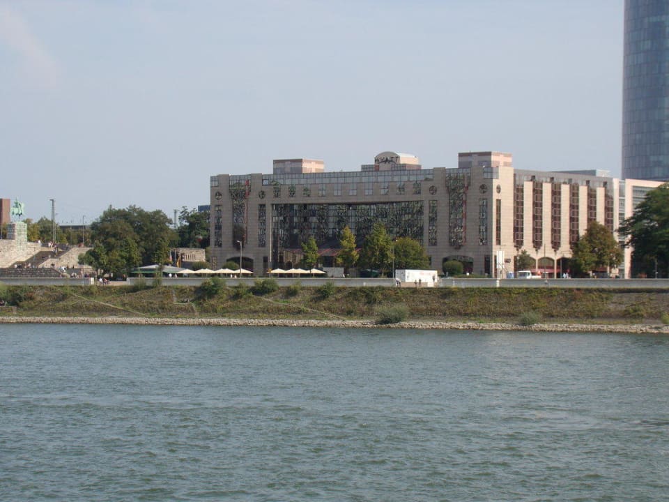 Direkte Lage am Rhein Hyatt Regency Köln