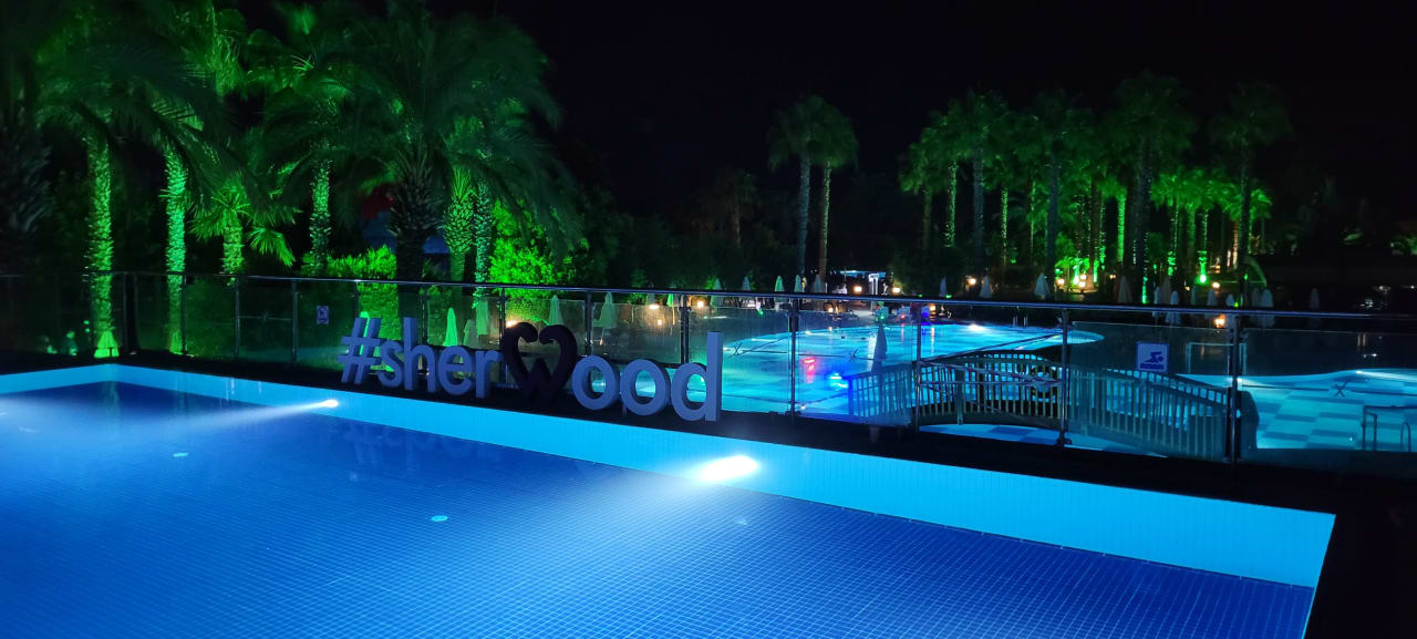 Pool Sherwood Exclusive Lara