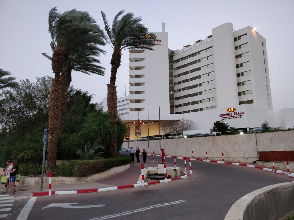 Außenansicht Crowne Plaza Dead Sea