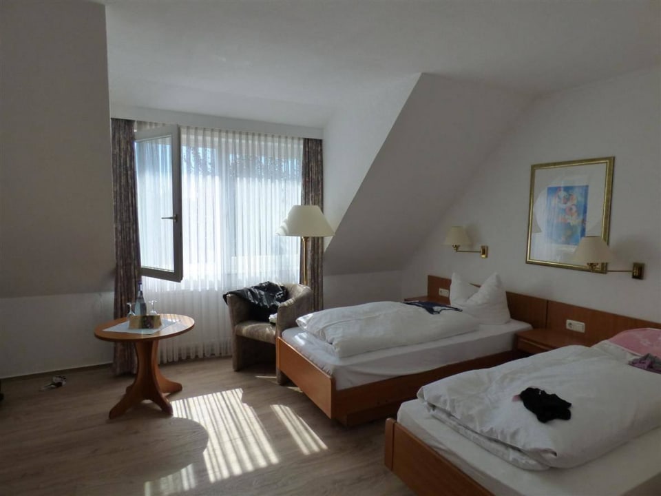 Ruhiges großes Zimmer Thöles Gästehaus garni