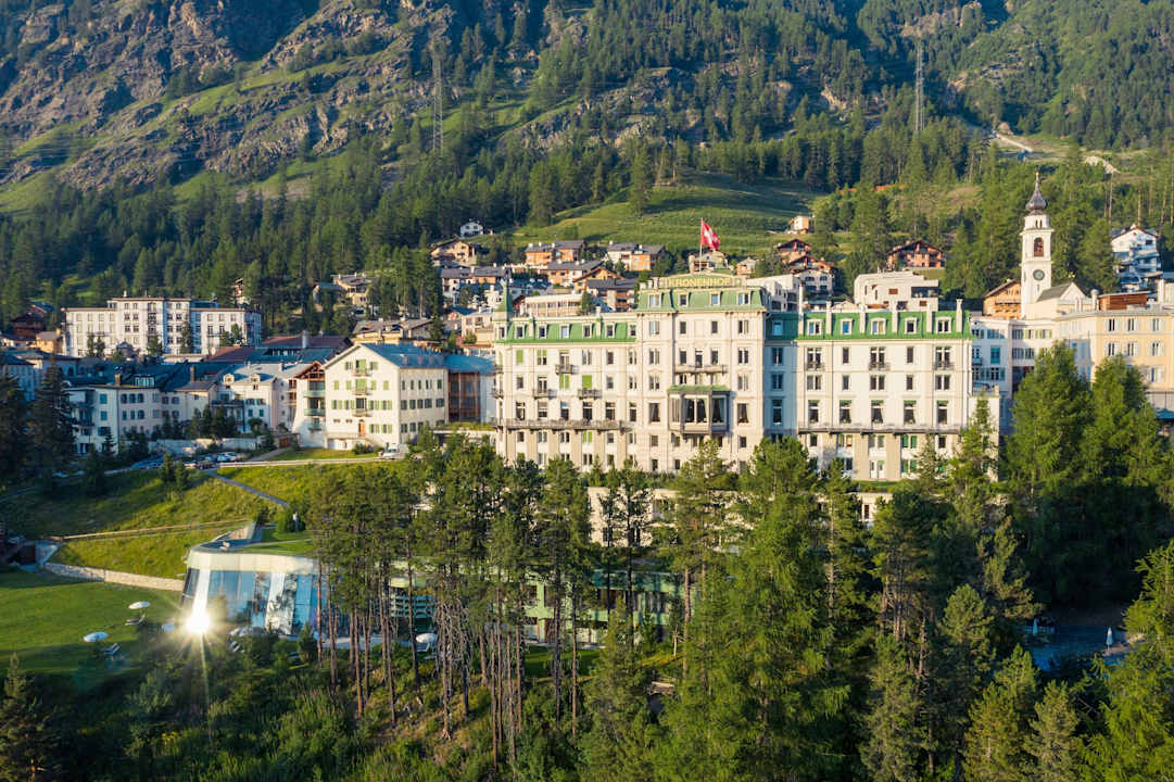 Außenansicht Grand Hotel Kronenhof Pontresina