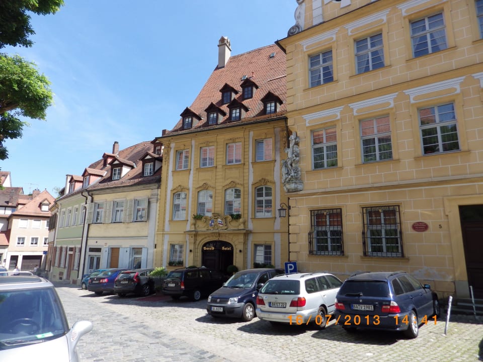Straße vor dem Hotel Barockhotel am Dom