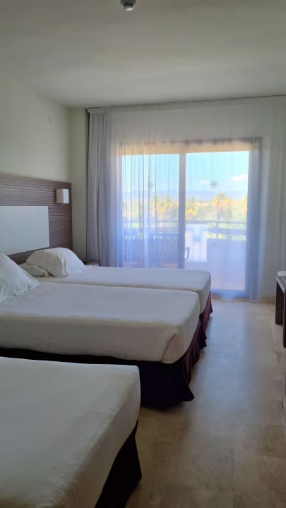 Zimmer H10 Cambrils Playa