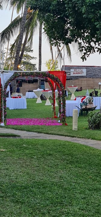 Gastro Neptune Paradise Beach Resort & Spa