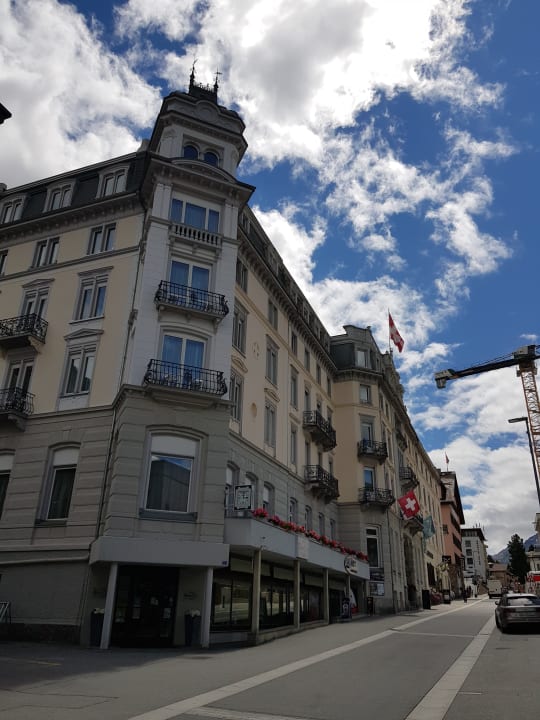 Außenansicht Sporthotel Pontresina