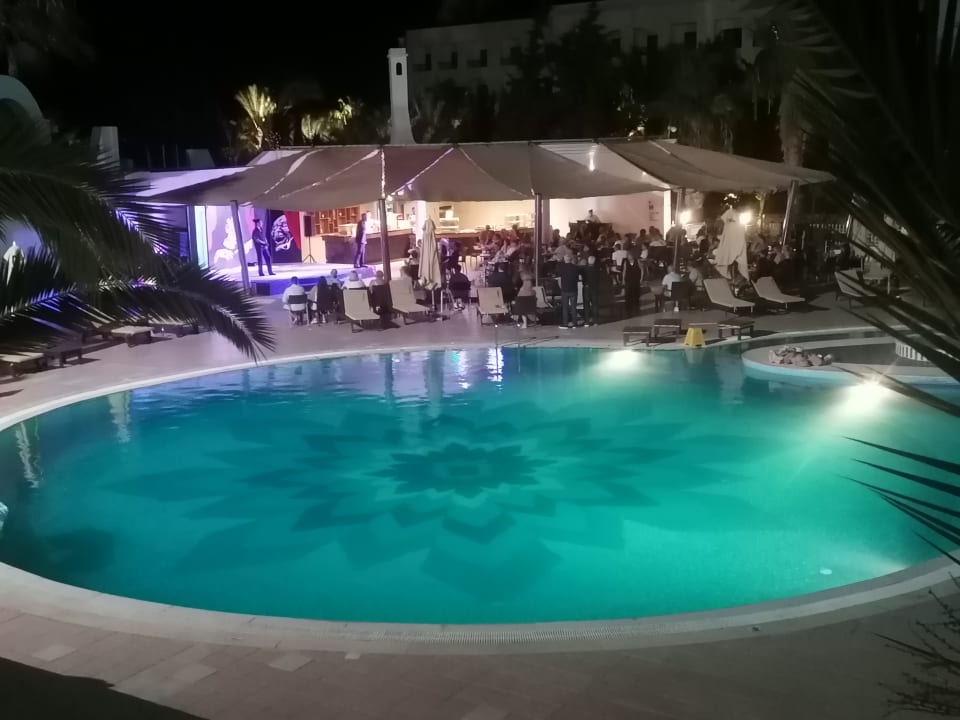 Außenansicht Hotel Royal Nozha