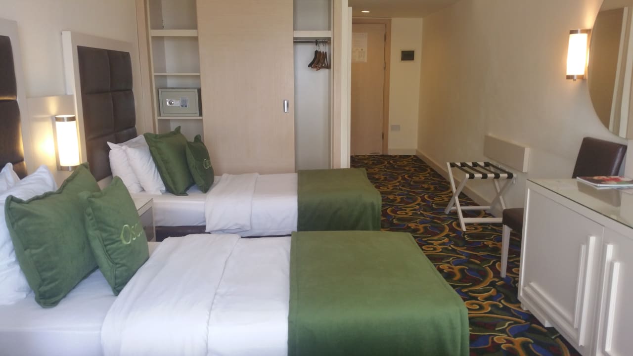 Zimmer Oscar Resort Hotel