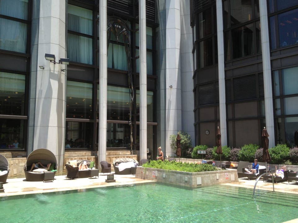 Blick Richtung Hotel Hotel Harbour Grand Hong Kong