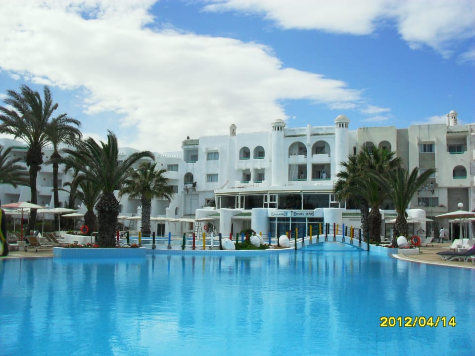Basen Hotel El Mouradi Skanes Beach