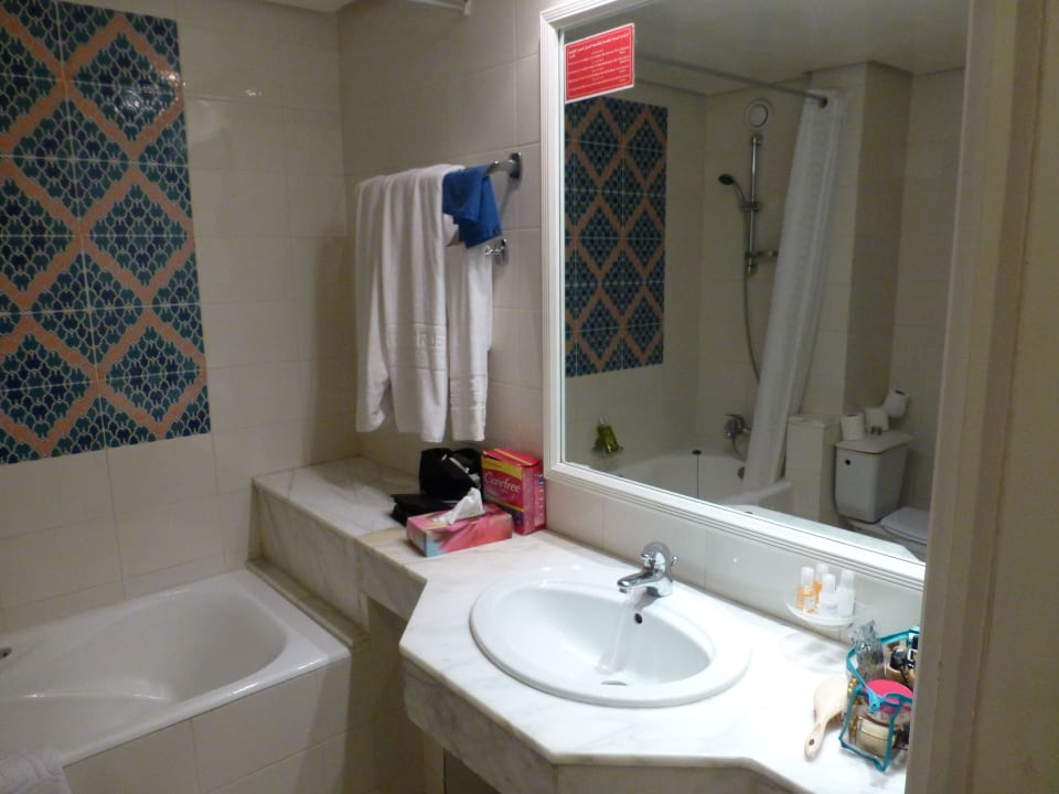 Badezimmeransicht (kein Fön) El Mouradi Club Kantaoui