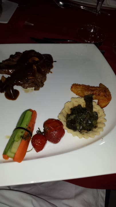 Kalbsentrecote beim Italiener Sultan of Dreams Hotel & Spa