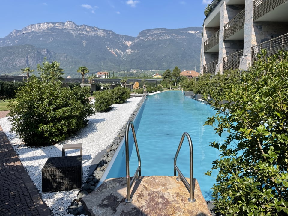 Pool Weinegg Wellviva Resort