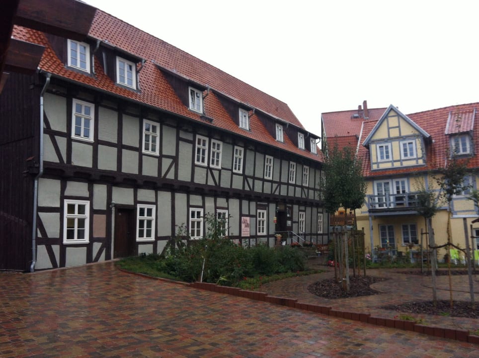 Eingang und Innenhof Hotel Maria Aurora