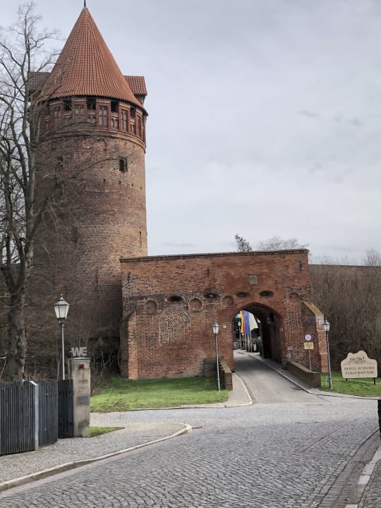 Außenansicht Ringhotel Schloss Tangermünde