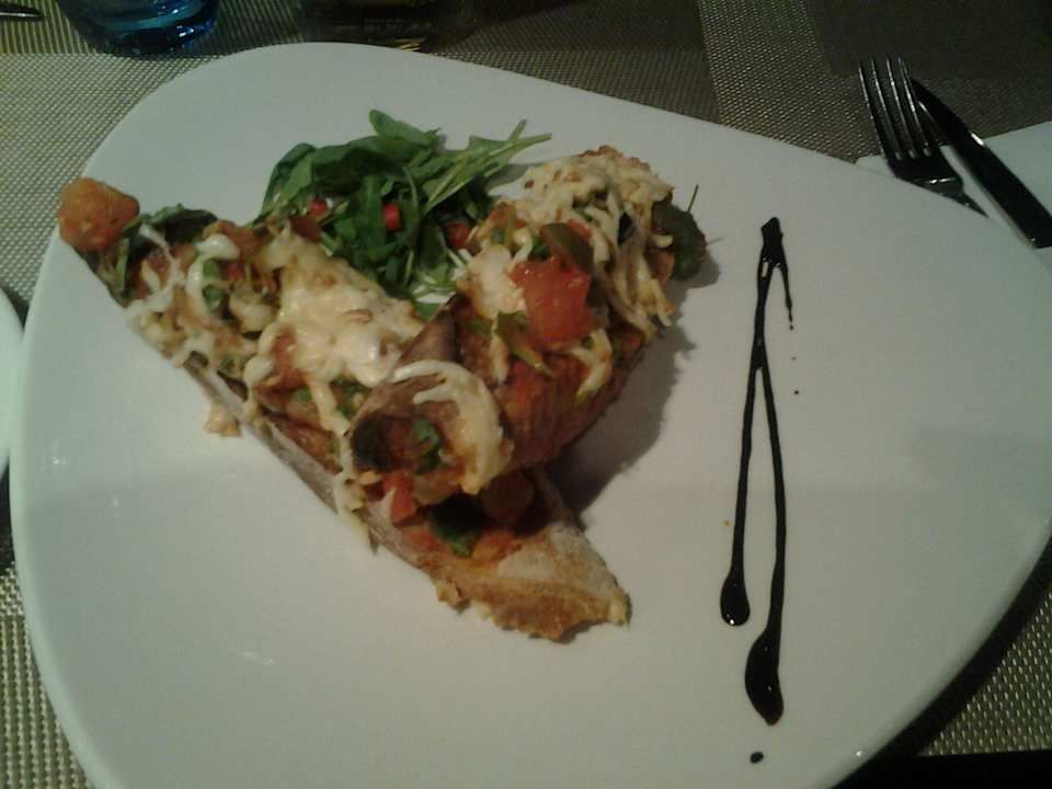 Simple yet tasty - salmon bruschetta Hotel Novotel Katowice Centrum