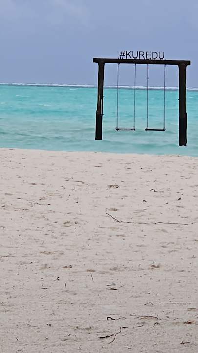 Strand Kuredu Island Resort & Spa