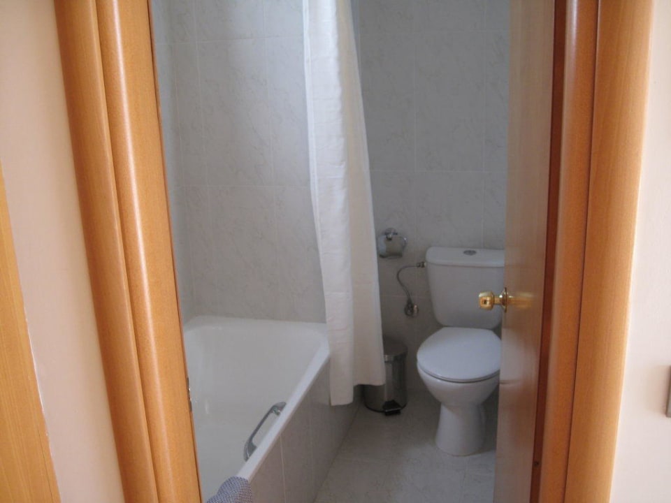 Bad im Superiorzimmer  Hotel Tigaki Beach