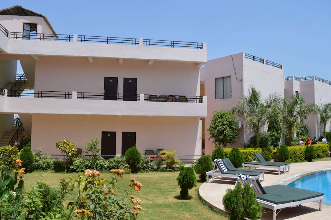 Ressort von außen Om Rudrapriya Holiday Resort