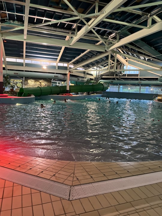 Pool Roompot Weerterbergen