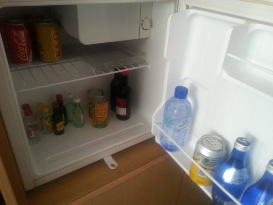 Minibar Napa Mermaid Hotel & Suites