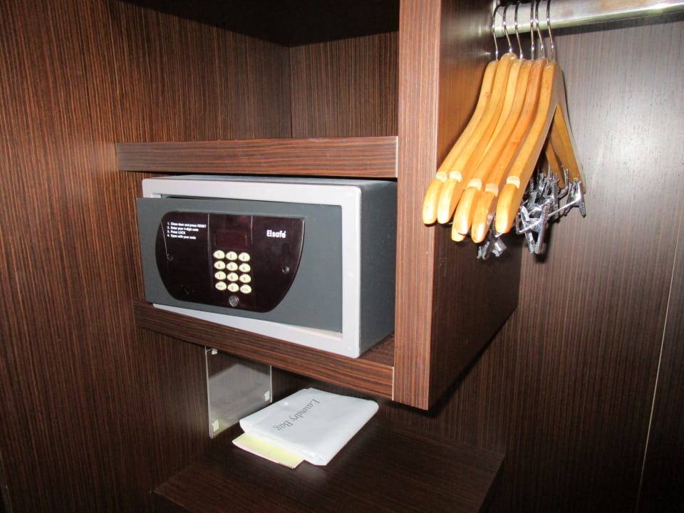 Zimmer Elysium Resort & Spa Hotel