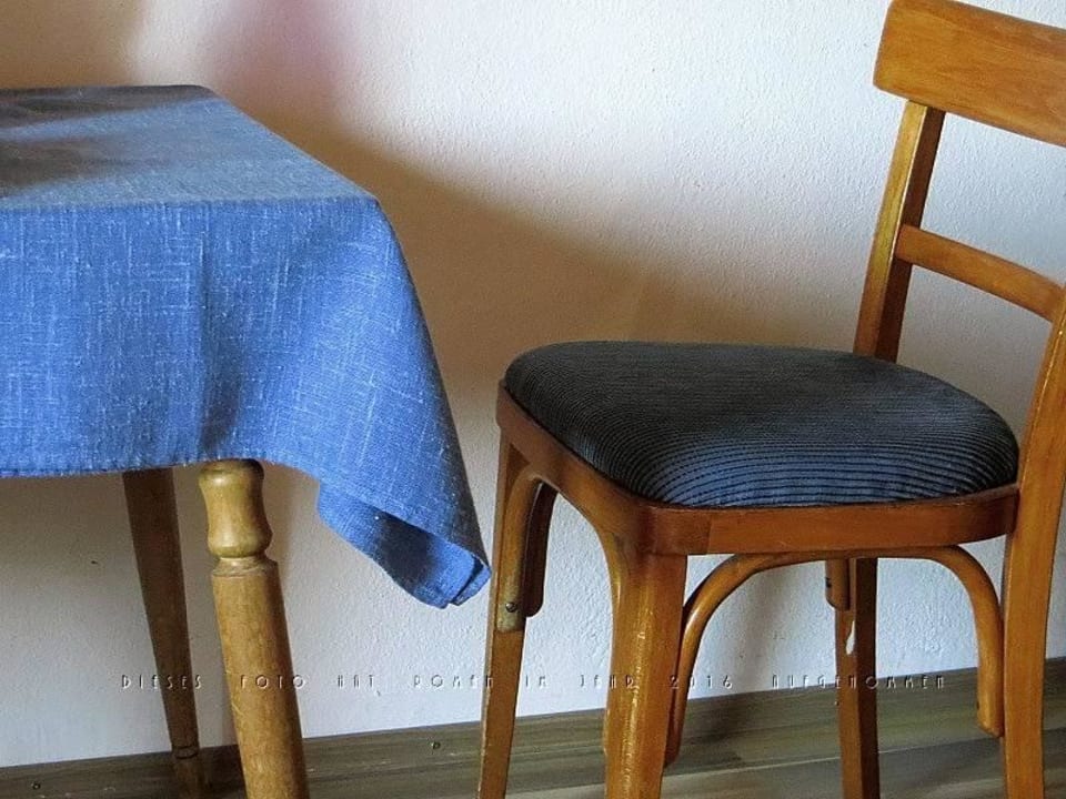 Tisch und Stühle aus Massivholz Alpengasthof Bidner