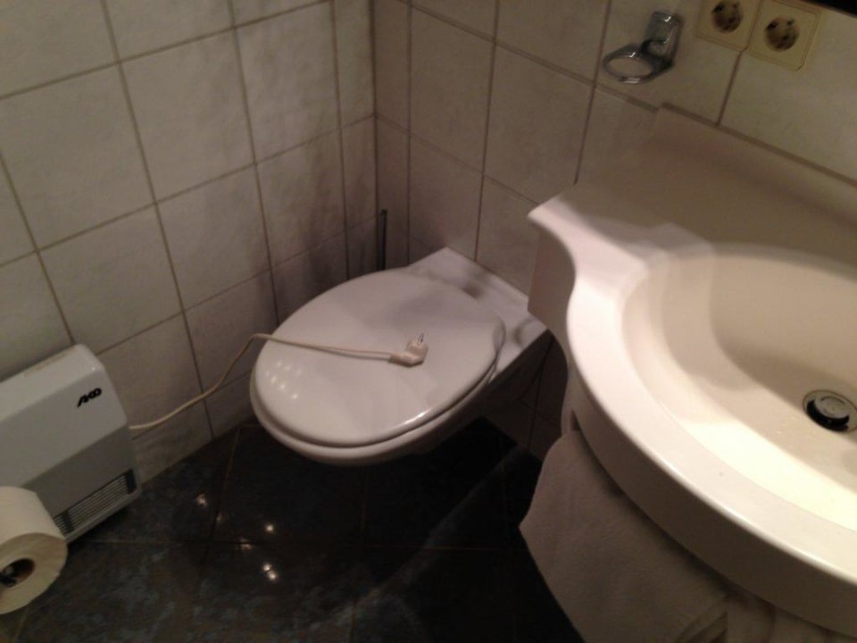 Nicht angeschlossene Heizung Hotel Kreuz