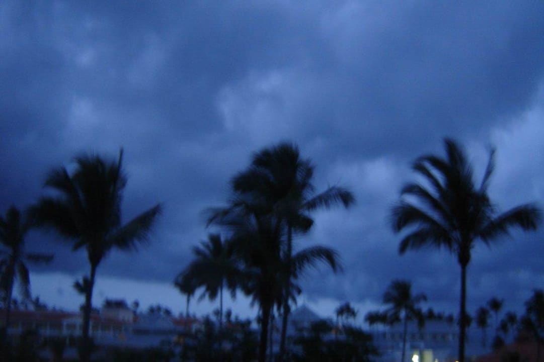 Przed ulewą Hotel Riu Palace Punta Cana