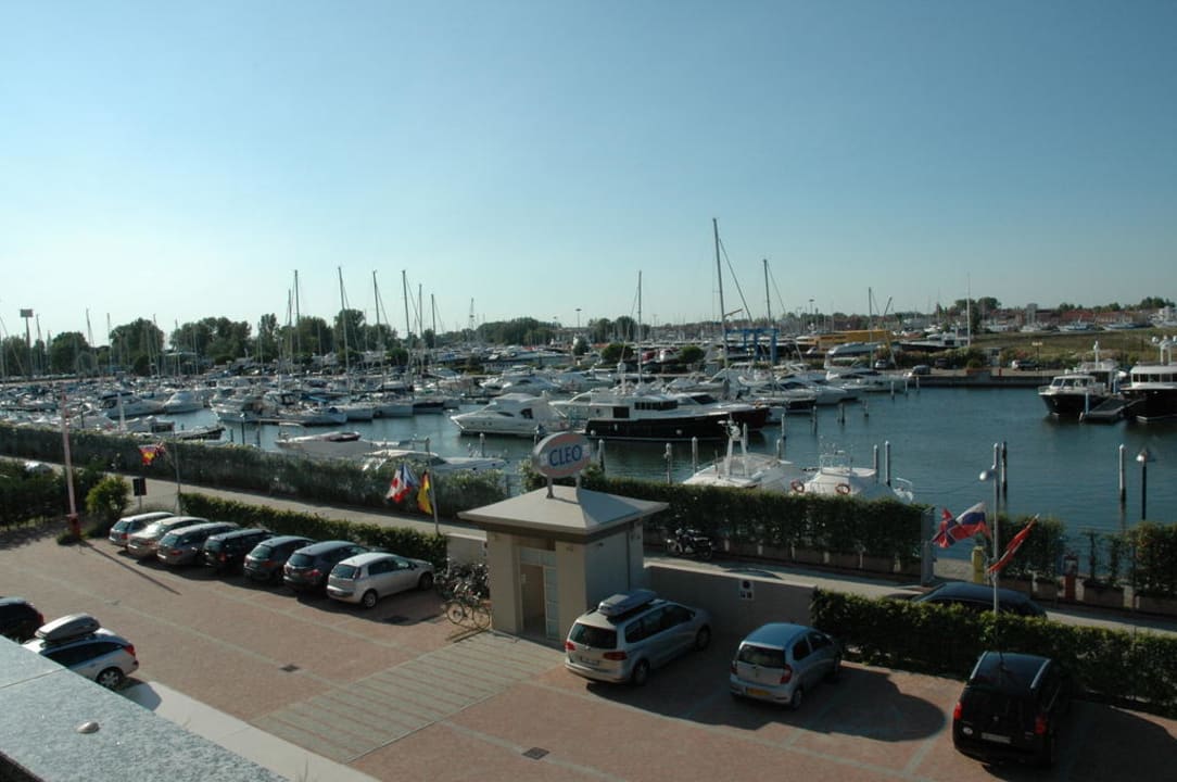 Aussicht auf den Hafen Residence Cleo