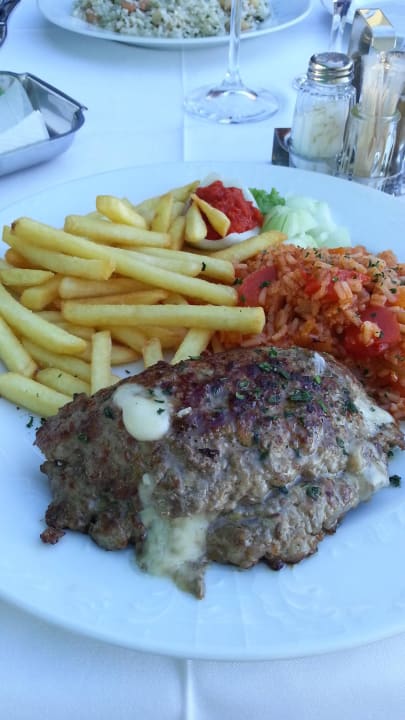 Eines von 3Hauptgerichten bei Halbpension Pension Gasthaus Villa Anka