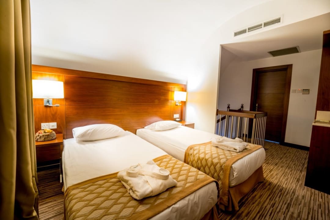 Zimmer Salamis Bay Conti Resort Hotel & Casino