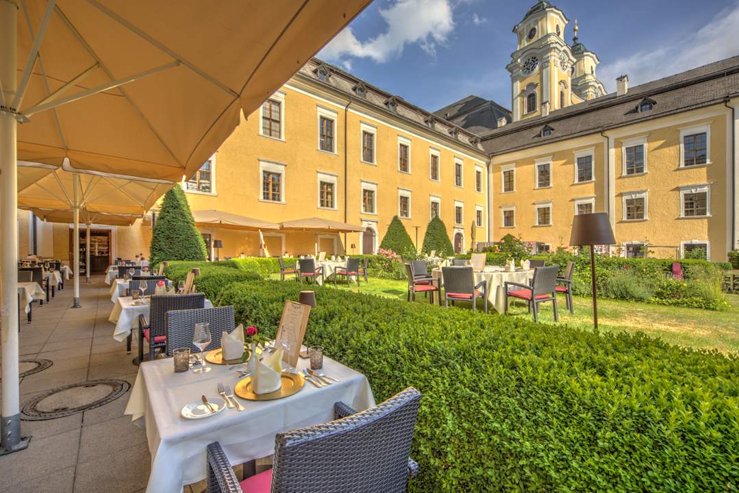Gartenanlage Schlosshotel Mondsee