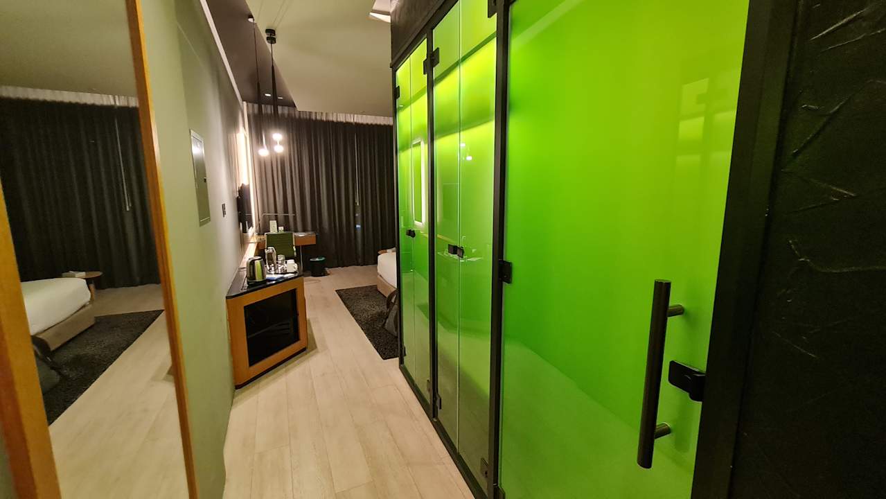 Zimmer Al Khoory Sky Garden Hotel