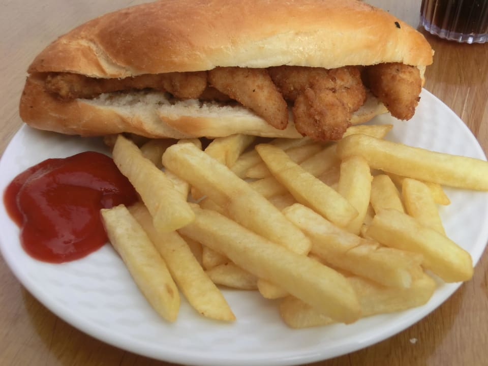 Snack beim Chinesen  Titanic Beach Spa & Aqua Park