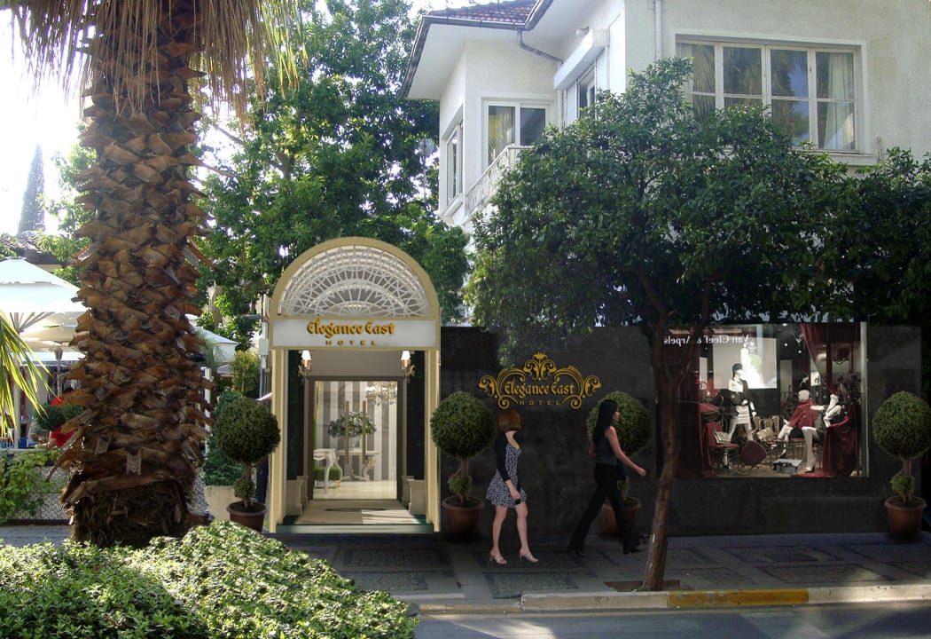 Front Entrance Elegance East Hotel