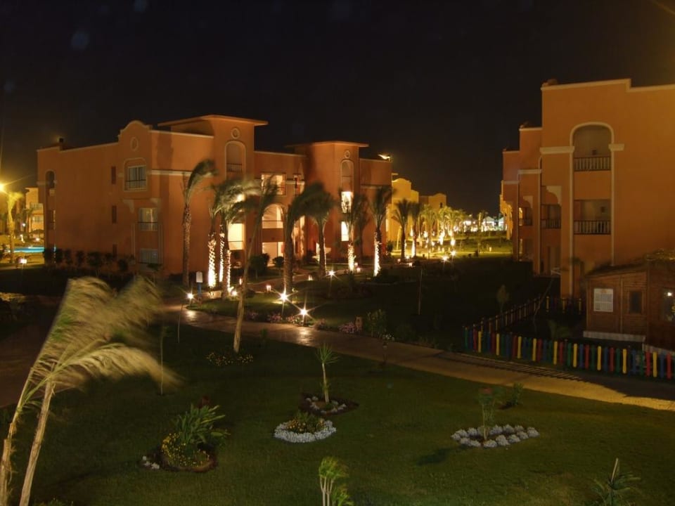 Anlage bei Nacht Sentido Caribbean World Soma Bay