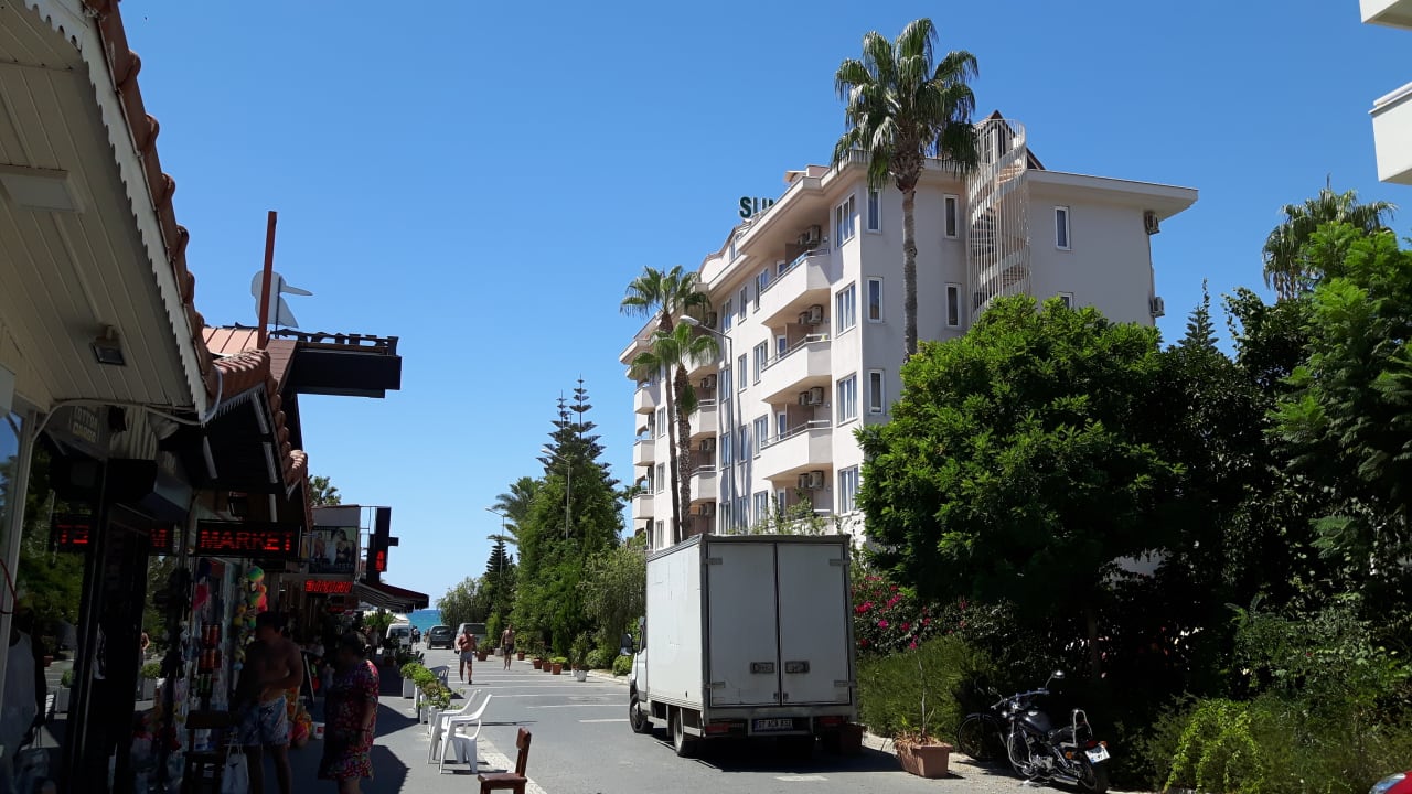 Außenansicht Side Bay Hotel
