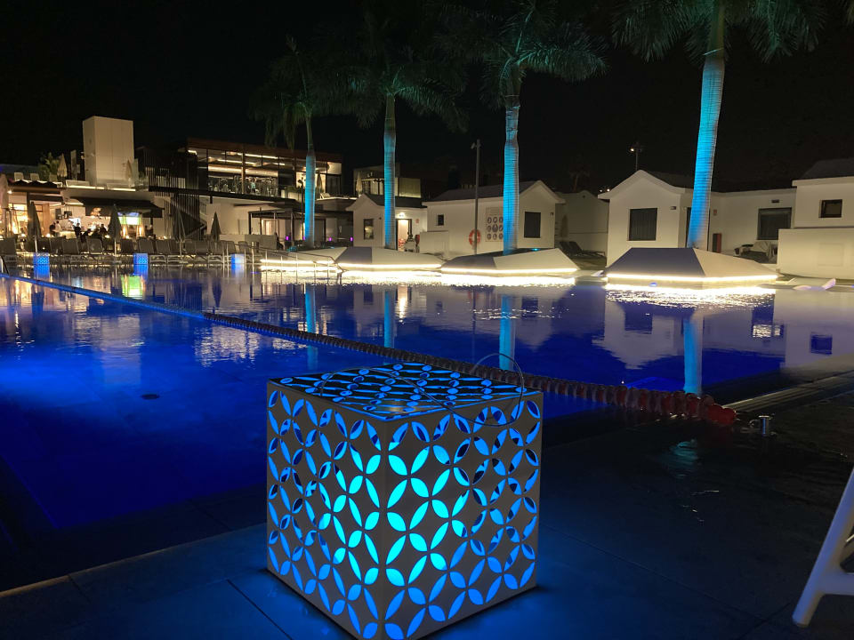 Pool Club Maspalomas Suites & SPA