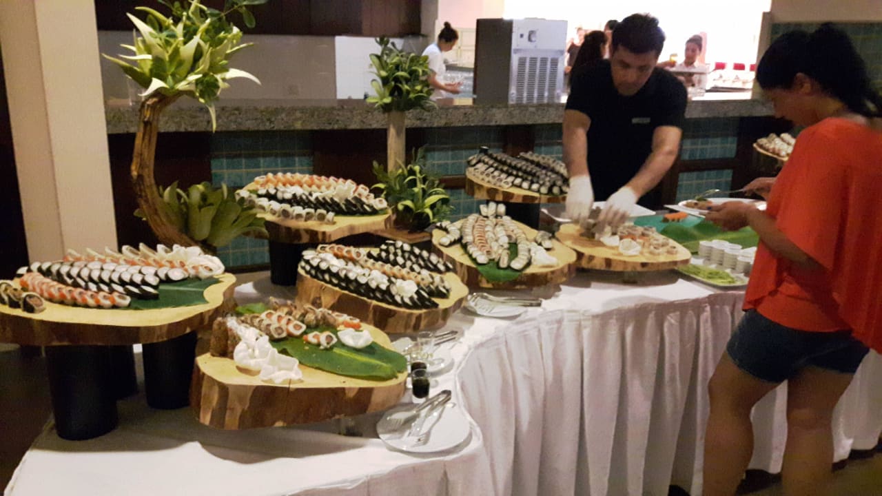 Sushibuffet Starlight Resort Hotel