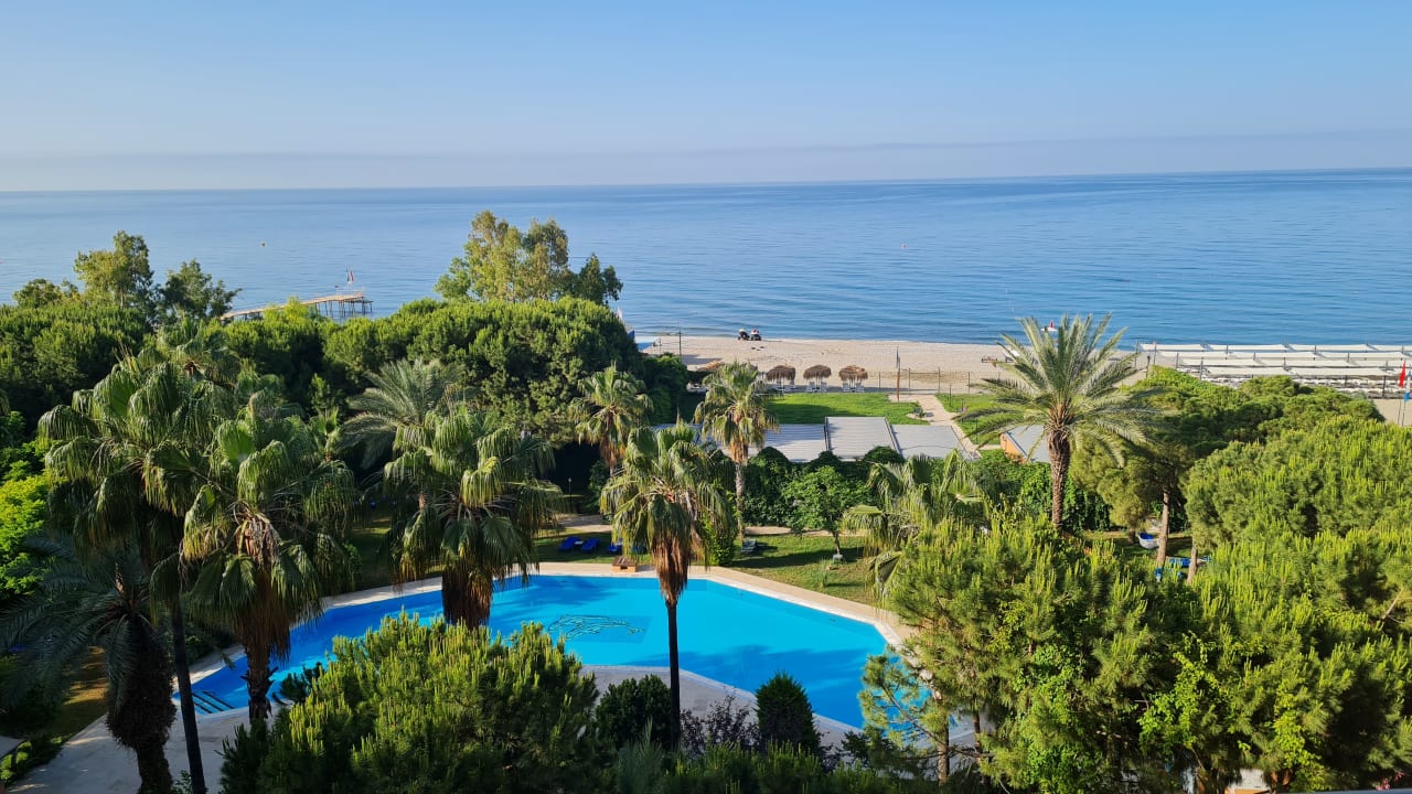 Pool Club Turtas Beach Hotel