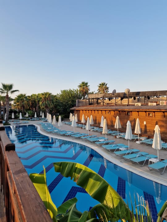 Ausblick Saturn Palace Resort Hotel