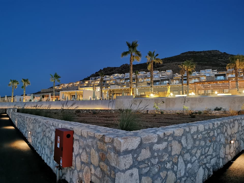 Außenansicht The Royal Senses Resort, Curio Collection by Hilton