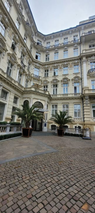 Außenansicht Grandhotel Pupp