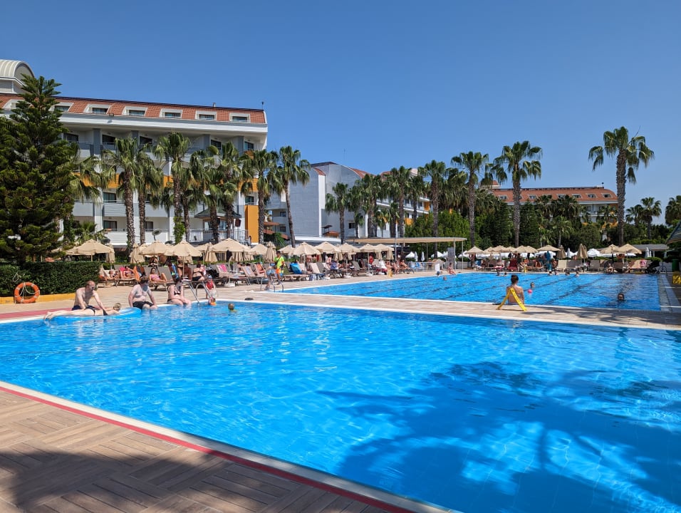 Pool Hane Family Resort