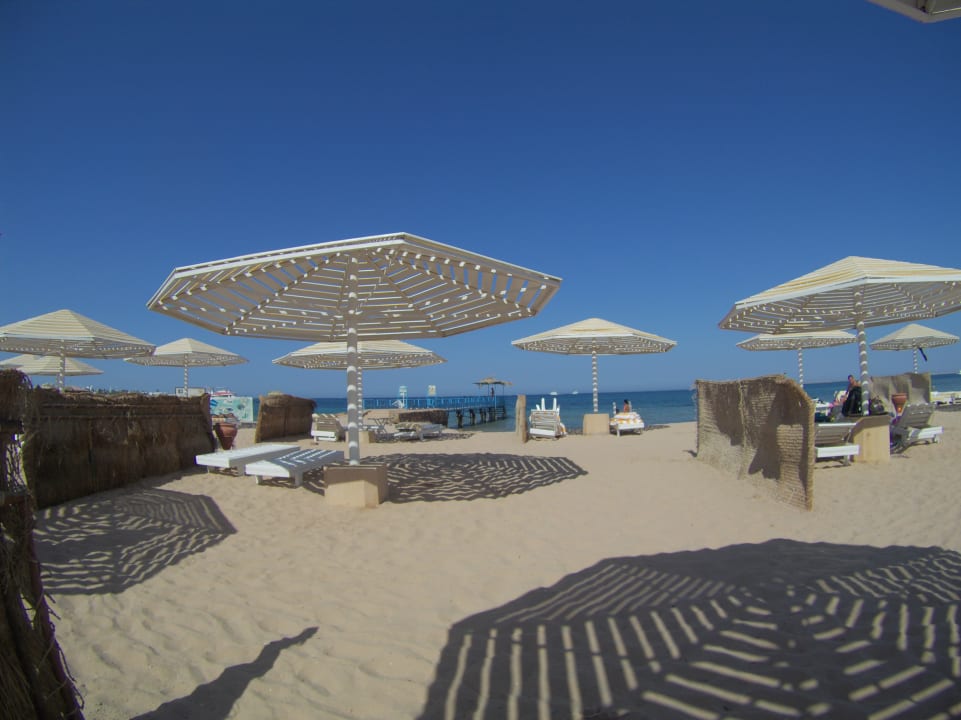 Strand Menaville Safaga