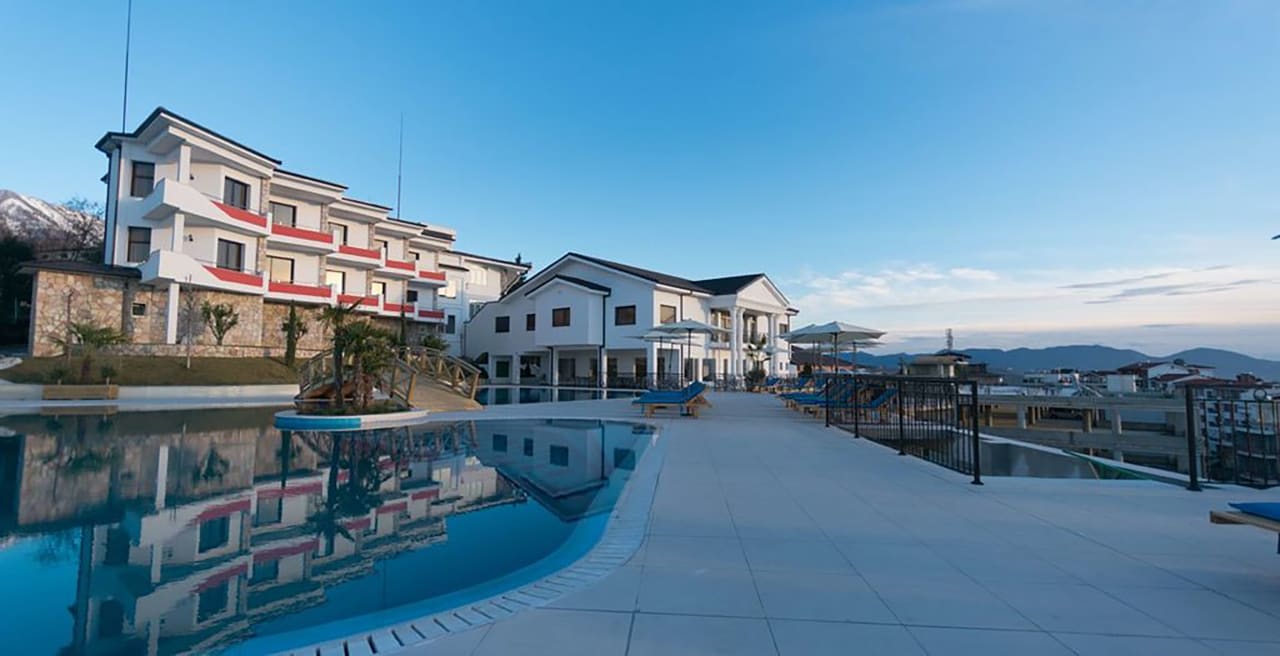 Pool Hotel Chateau Linza