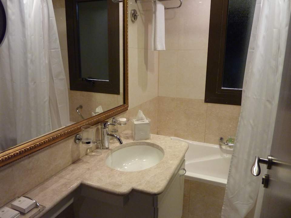 Suite - Badezimmer 1 Two Seasons Hotel & Apartments